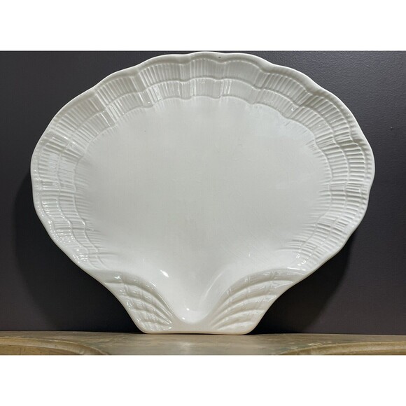 Este Ceramiche Italy Scallop Cream Porcelain Shell plate 9” X 8” P6 176 - Picture 1 of 3